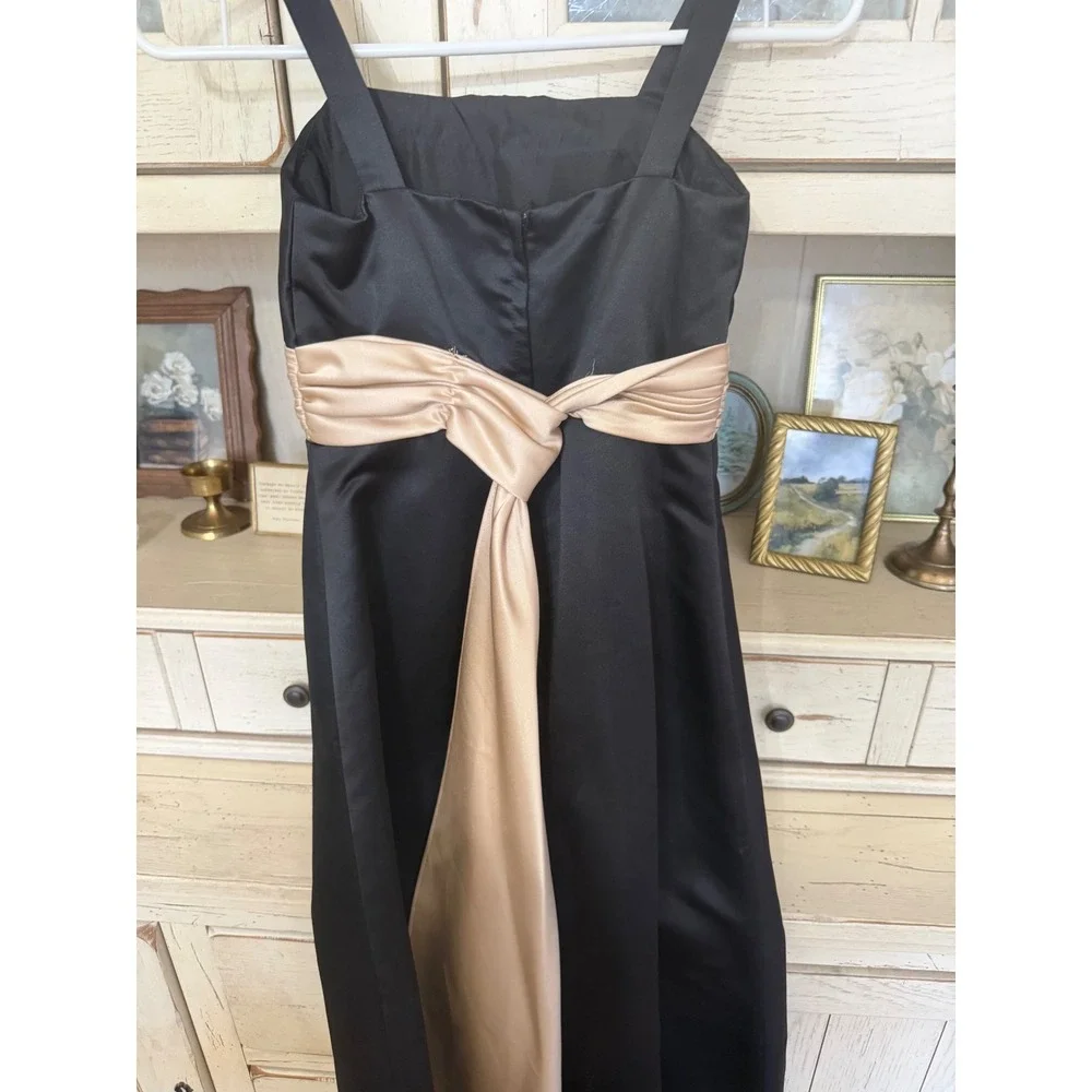 Pretty Maids Girls Black Satin Formal Dress Champagne Sash Bow Size 10